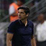 Abel cobra mudanças no futebol brasileiro: 'Não depende de nós'