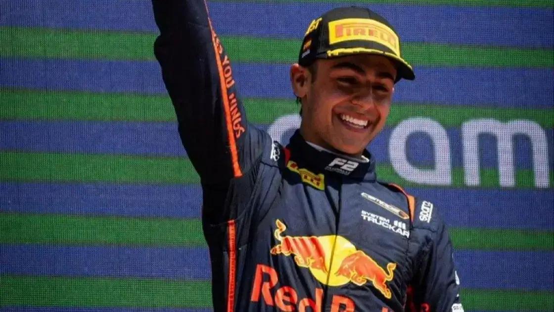 Arvid Lindblad se destaca no Treino Livre do GP do México