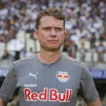 Bragantino anuncia a demissão de Fernando Seabra