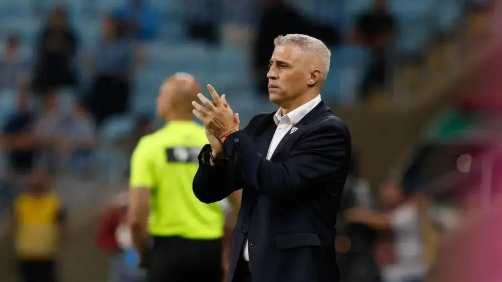 Crespo motivador na derrota so São Paulo para o GrêmioRubens Chiri/saopaulofc