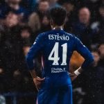 Estêvão encanta treinador do Chelsea: 'Jogador especial'