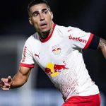 Ex-Corinthians, Gabriel realiza ação especial de Dia das Crianças