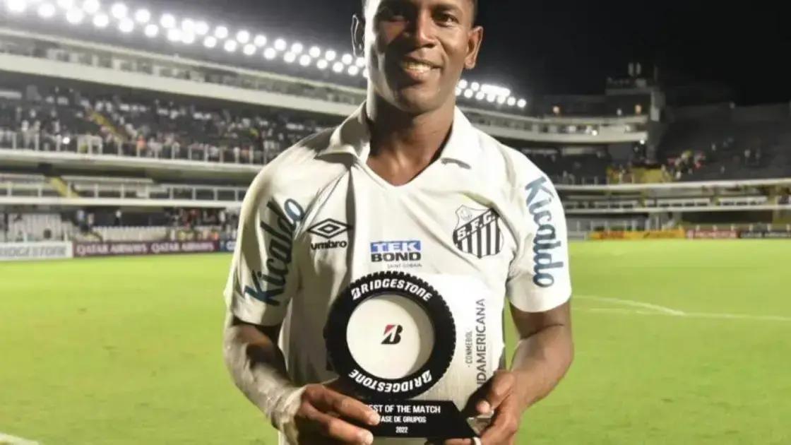 Ex-Santos tem estado de saúde atualizado após atentado a tiros