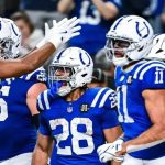Nem Eagles, Bills, Chiefs ou Ravens. O time com mais vitórias na NFL até a Semana 8 é um que quase ninguém poderia imaginar: o Indianapolis Colts.