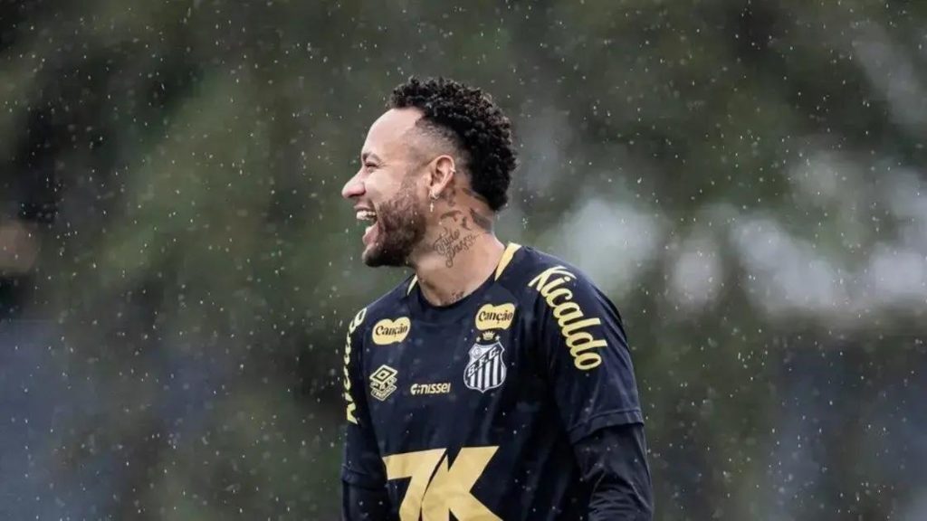 Neymar deve ser relacionado e pode jogar contra o Fortaleza