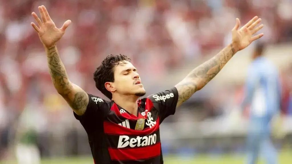 Pedro comemora o gol marcado na vitória sobre o Palmeiras