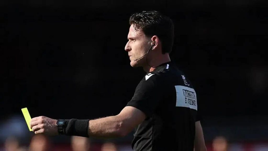 Segundo cartão amarelo: IFAB debate mudanças no VARCesar Greco/Palmeiras