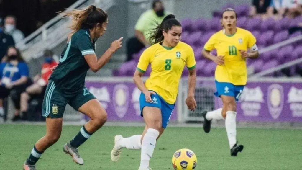 Tudo sobre Futebol Feminino: participe das lives do Campo Delas