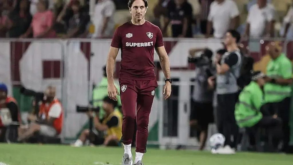 Zubeldía pede mais paciência para torcida: 'desespero aumenta'