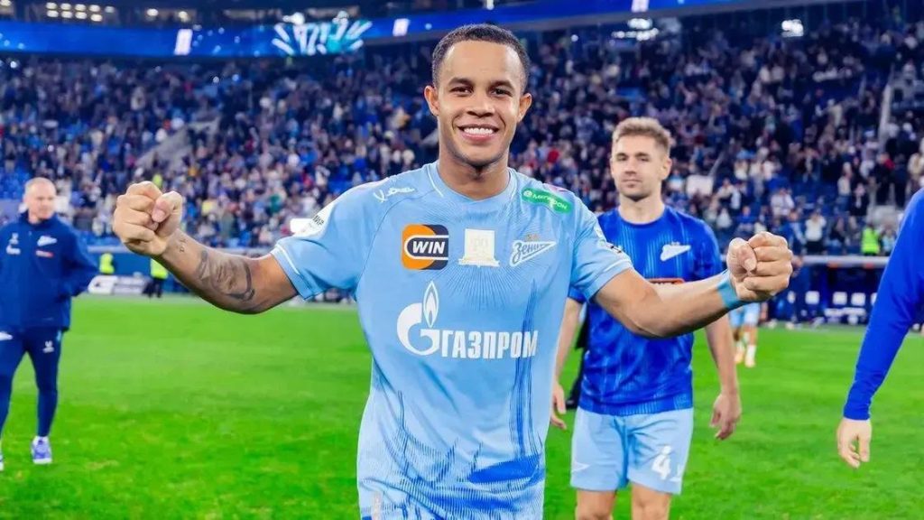 Ex-Corinthians brilha na vitória do Zenit em clássico na Rússia