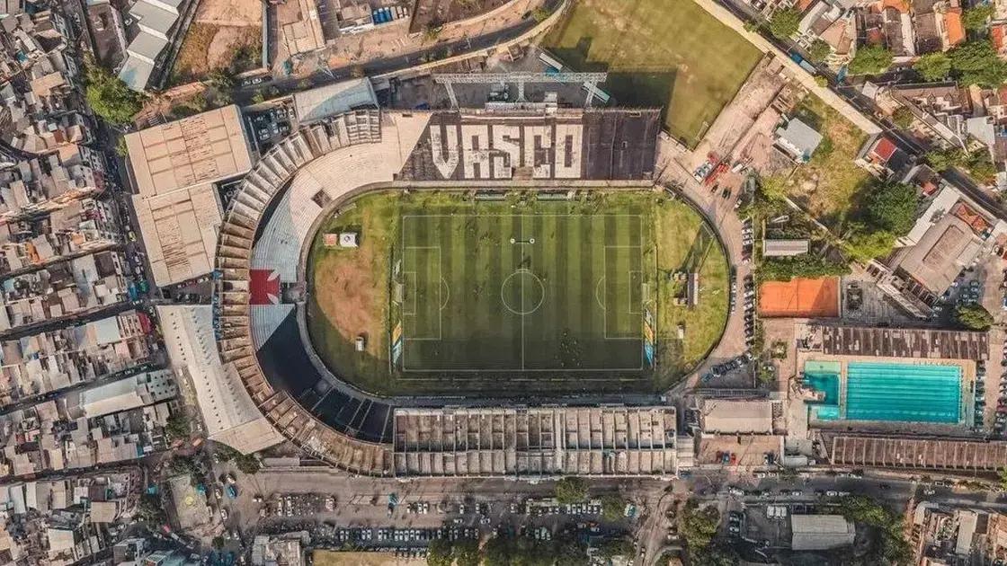 São Januário recebe Vasco x São Paulo neste domingo (2)