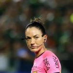 Daiane Muniz marcou falta na Libertadores parecida com lance polêmico no Choque-Rei