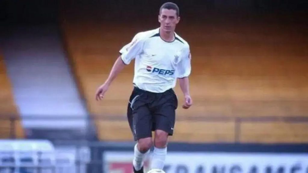 Foragido, Piá, ex-Corinthians e Ponte, é preso após fugir da polícia