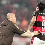 Jardim revela papo tático com Pedro: 'Precisa atacar e defender'
