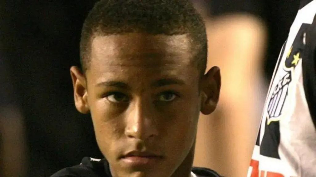 O tempo voa! Neymar completa 17 anos do 1º jogo pelo Santos