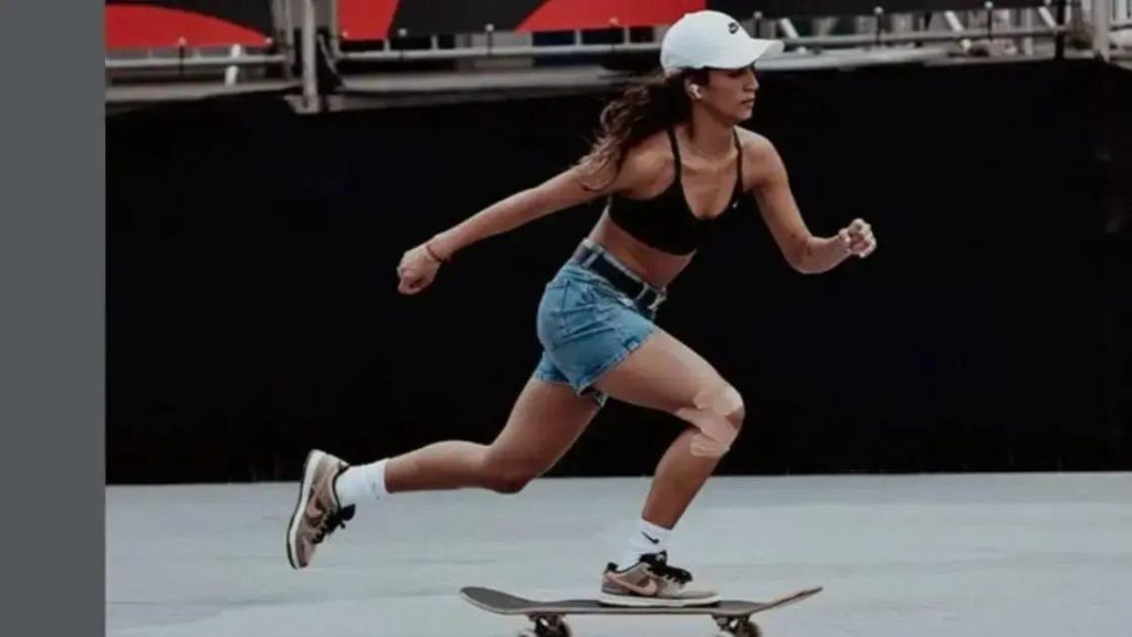 Rayssa Leal ficou com o quarto lugar no mundial de skate street, neste domingo (8), no Mundial realizado no Brasil.